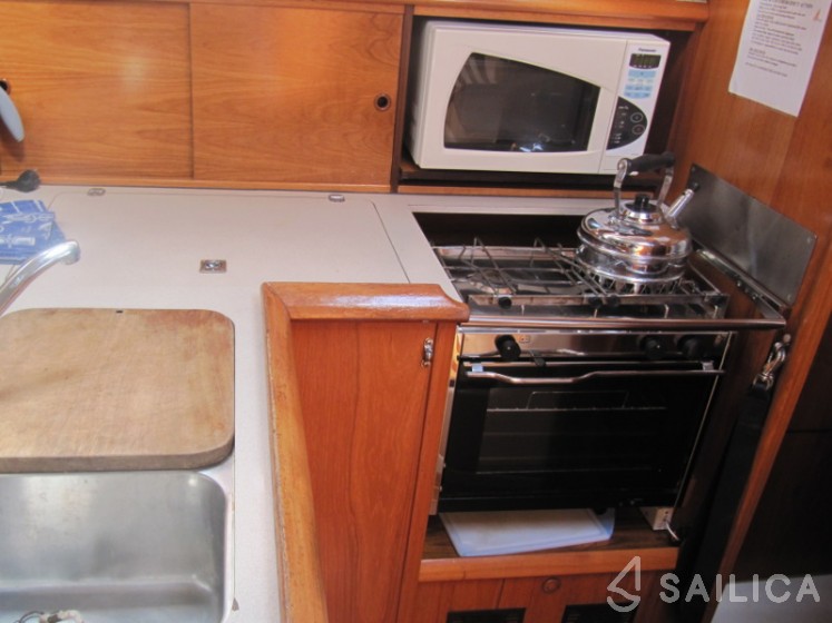 Sun Odyssey 35 - Yacht Charter Sailica