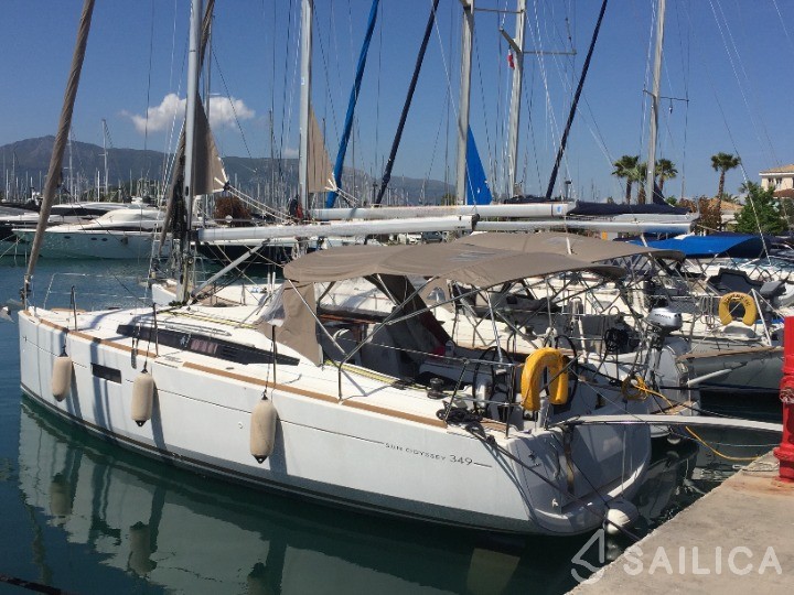 Sun Odyssey 34 - Yacht Charter Sailica