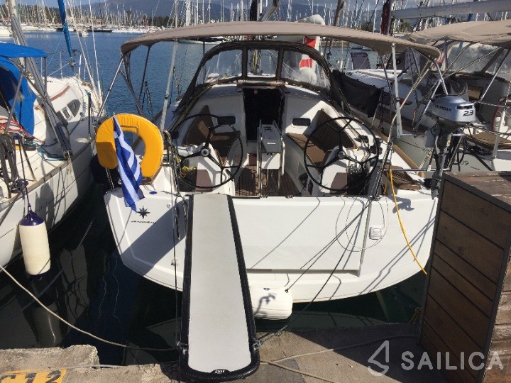 Sun Odyssey 34 - Yacht Charter Sailica