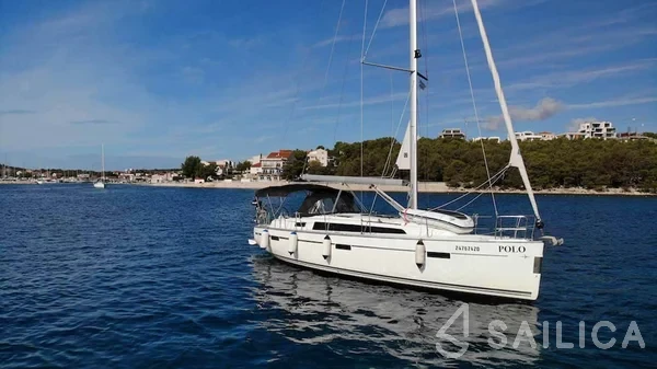Bavaria 37 Cruiser - Yacht Charter Sailica