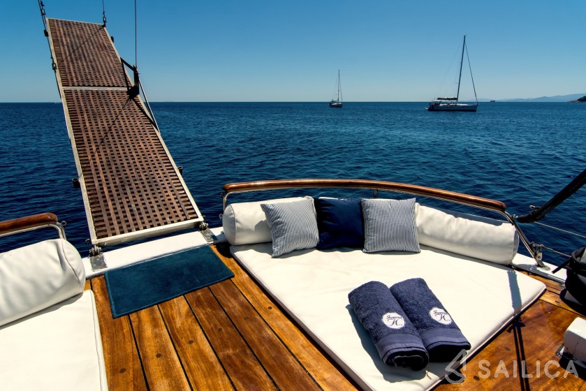 Gulet - Yacht Charter Sailica