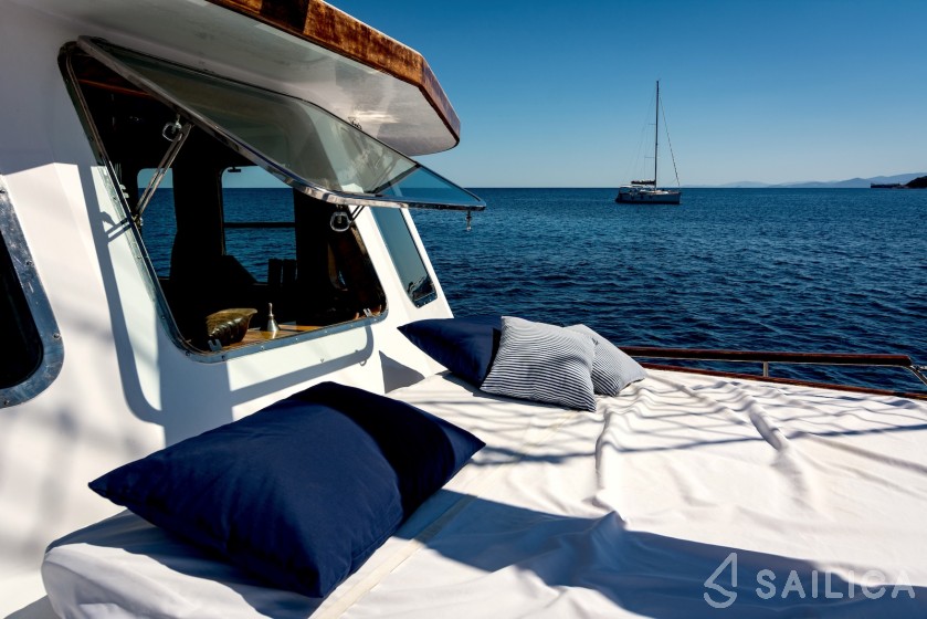 Gulet - Yacht Charter Sailica