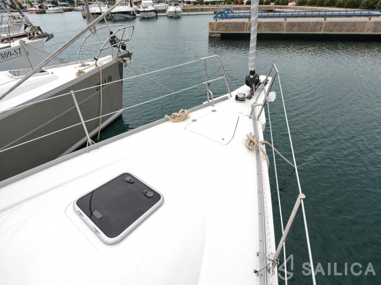Cobra 38 - Yacht Charter Sailica
