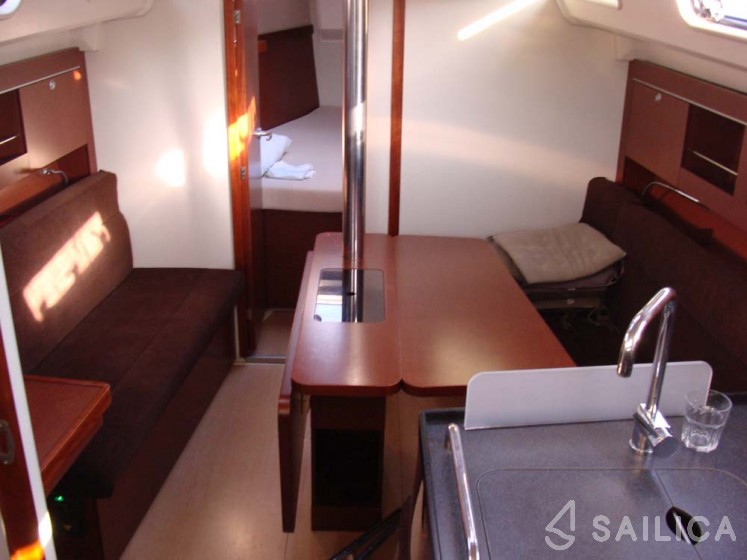 Hanse 345 - Yacht Charter Sailica