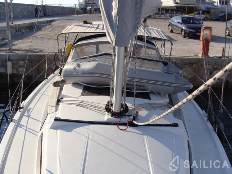 Hanse 345 - Yacht Charter Sailica