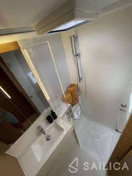 Excess 11 - Yacht Charter Sailica