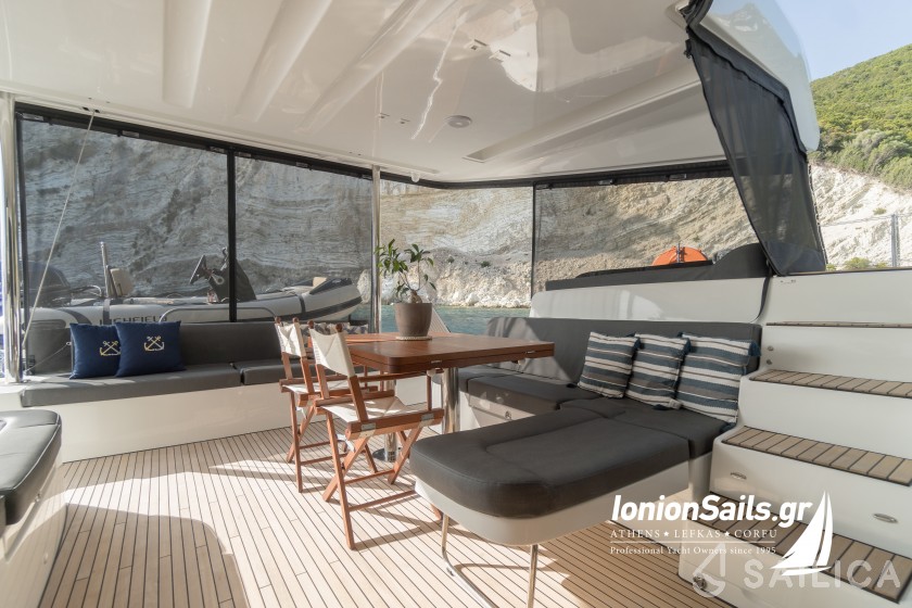Lagoon 51 - Yacht Charter Sailica