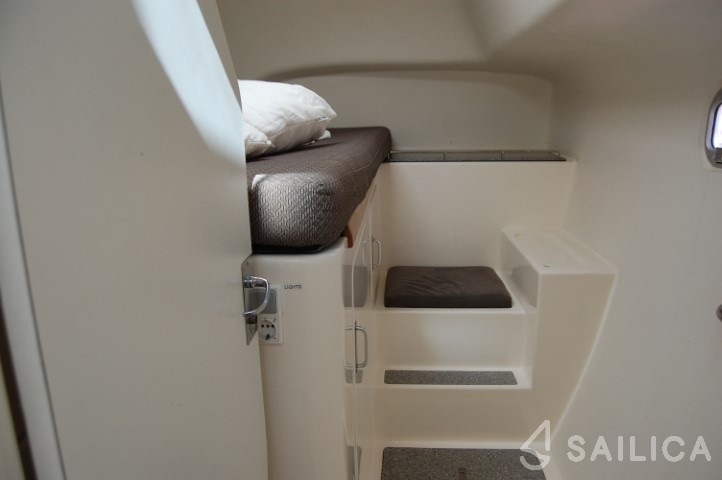 Voyage 440 - Yacht Charter Sailica