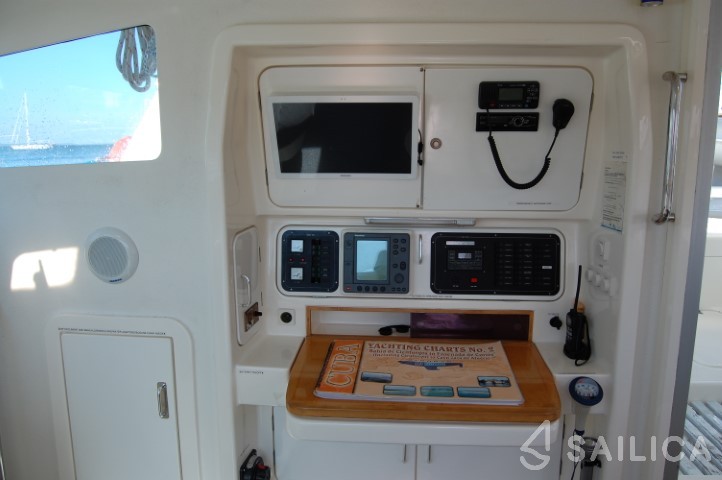 Voyage 440 - Yacht Charter Sailica