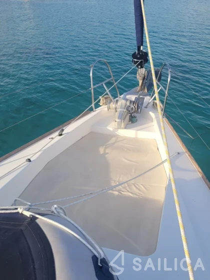 Atoll 6 - Yacht Charter Sailica