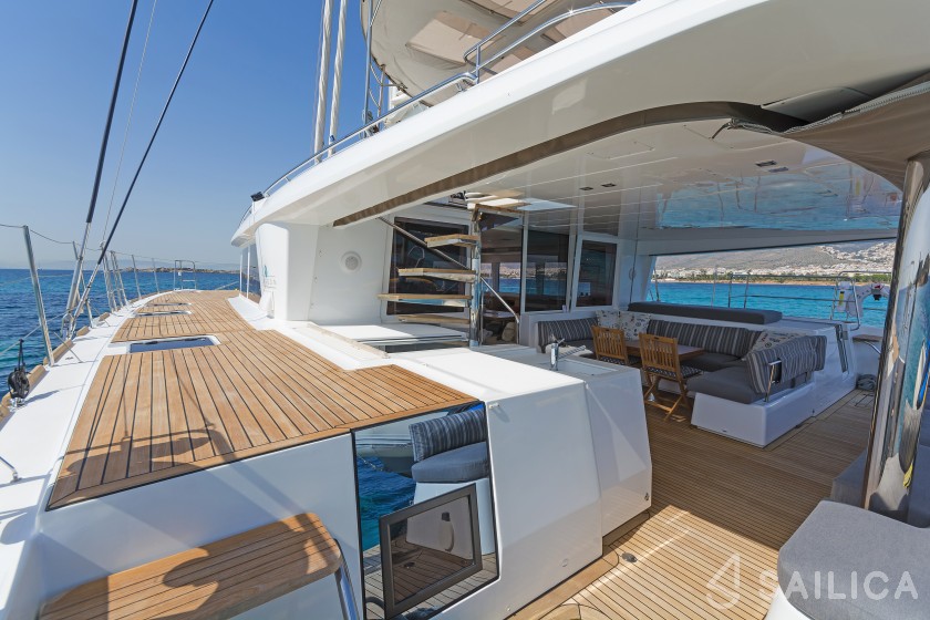 Lagoon 560 - Yacht Charter Sailica