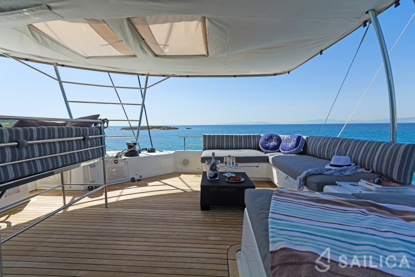 Lagoon 560 - Yacht Charter Sailica