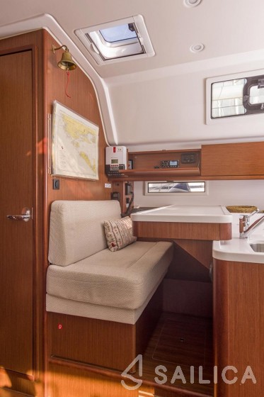 Bavaria 51 Cruiser - Yacht Charter Sailica