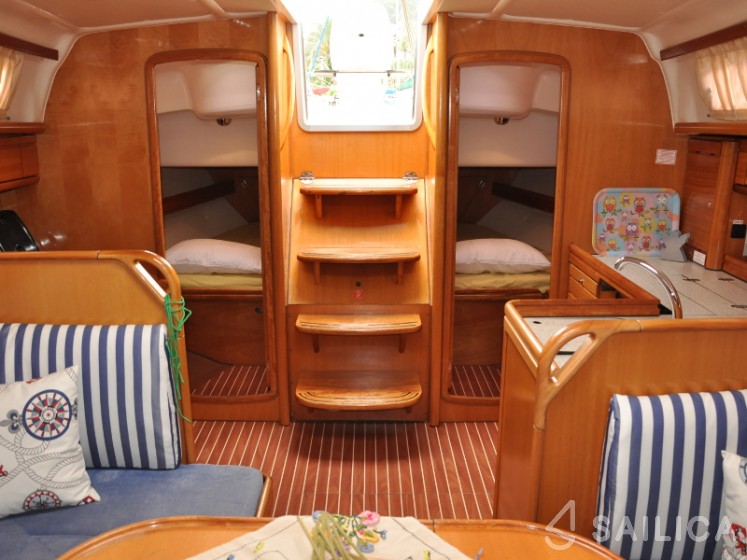 Bavaria 37 Cruiser - Yacht Charter Sailica