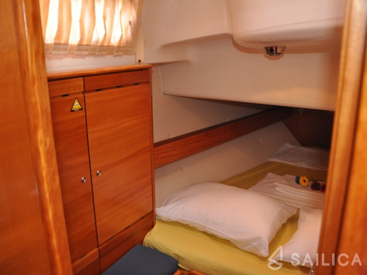 Bavaria 37 Cruiser - Yacht Charter Sailica