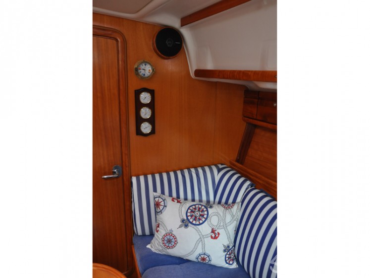 Bavaria 37 Cruiser - Yacht Charter Sailica