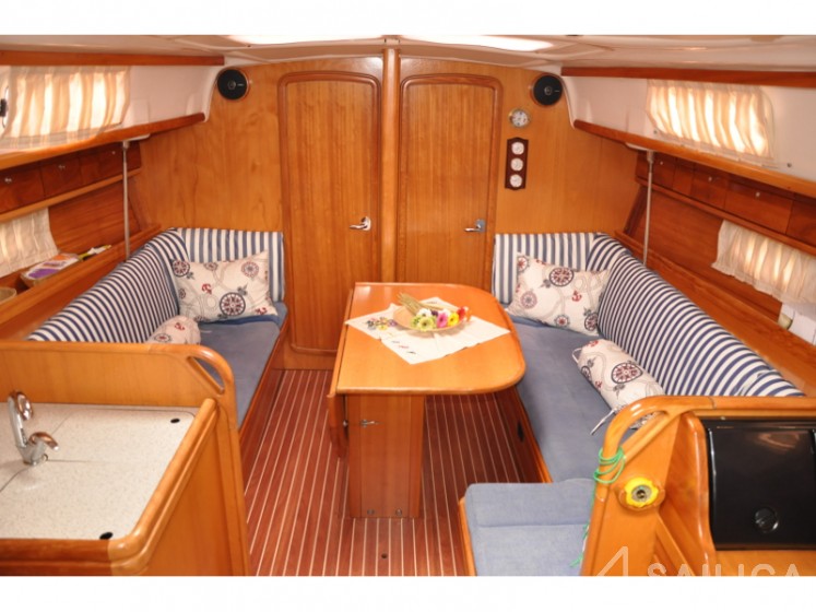 Bavaria 37 Cruiser - Yacht Charter Sailica