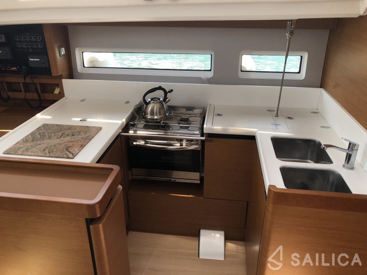 Sun Odyssey 440 - Yacht Charter Sailica