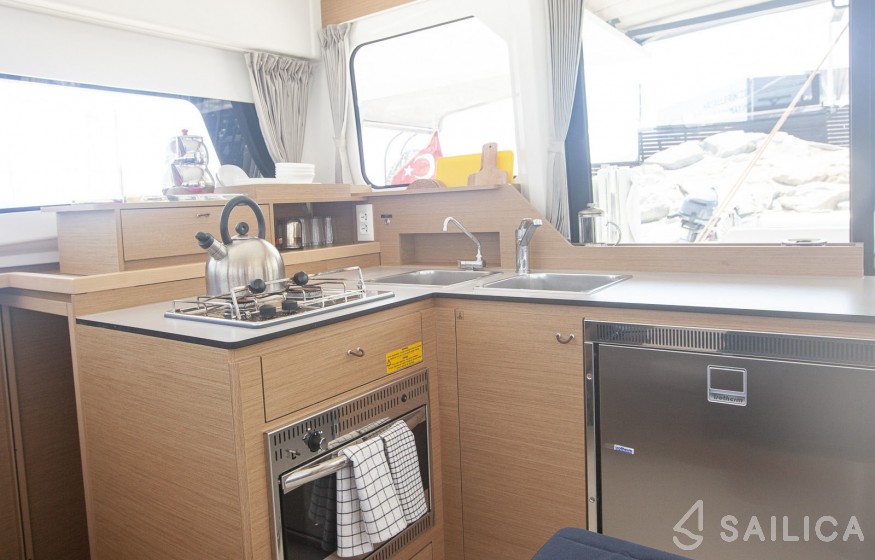 Excess 11 - Yacht Charter Sailica