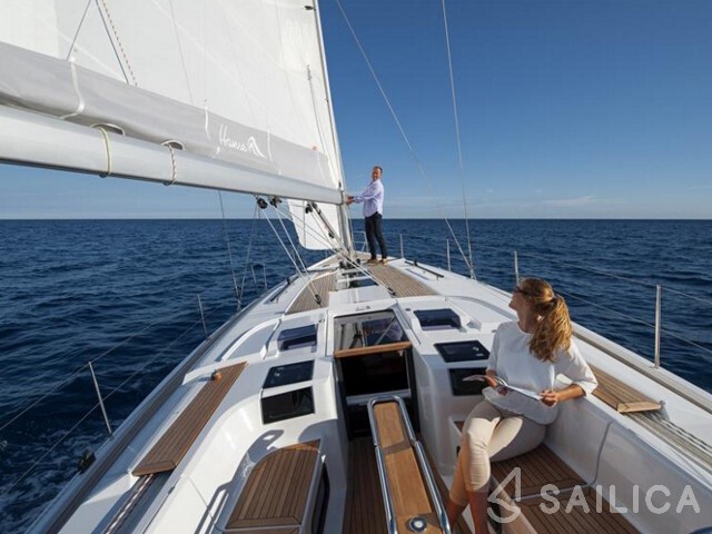 Hanse 445 - Yacht Charter Sailica