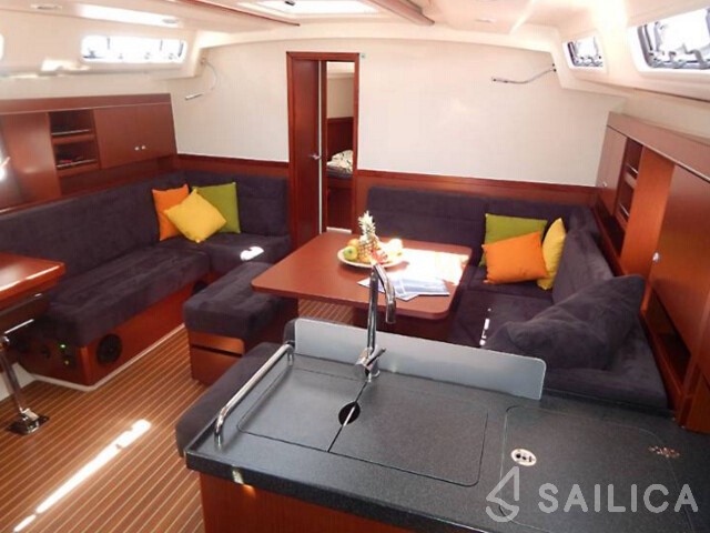 Hanse 445 - Yacht Charter Sailica