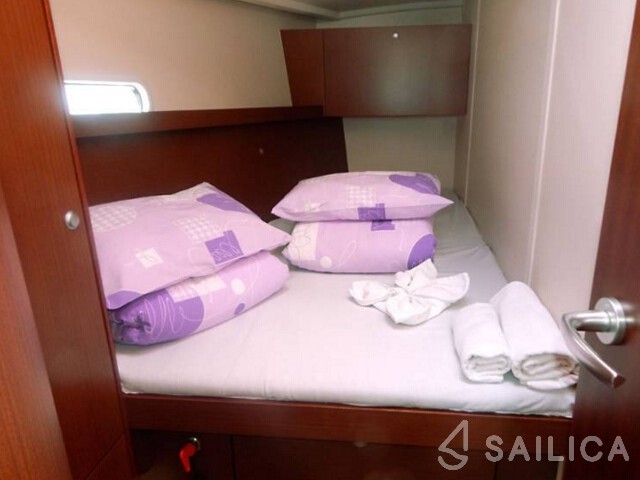 Hanse 445 - Yacht Charter Sailica