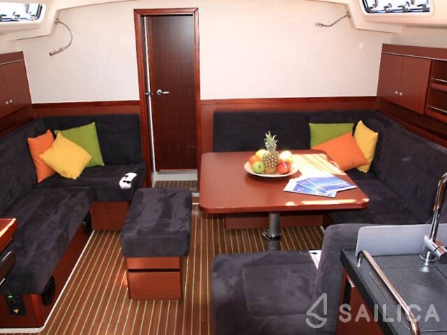 Hanse 445 - Yacht Charter Sailica