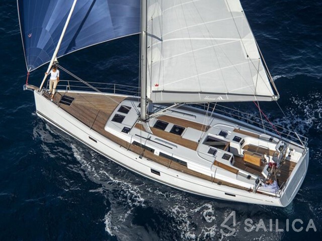Hanse 445 - Yacht Charter Sailica