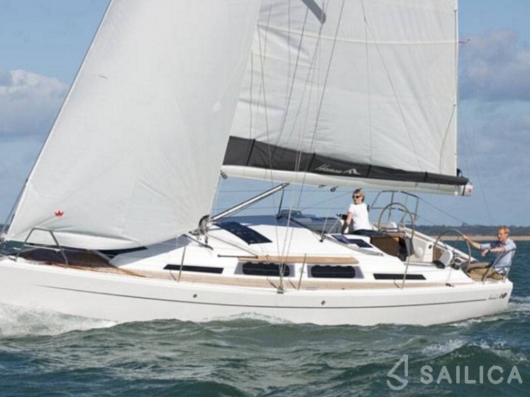 Hanse 345 - Yacht Charter Sailica