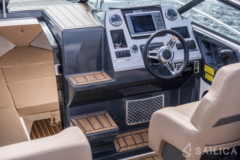 Flipper 640 DC - Yacht Charter Sailica