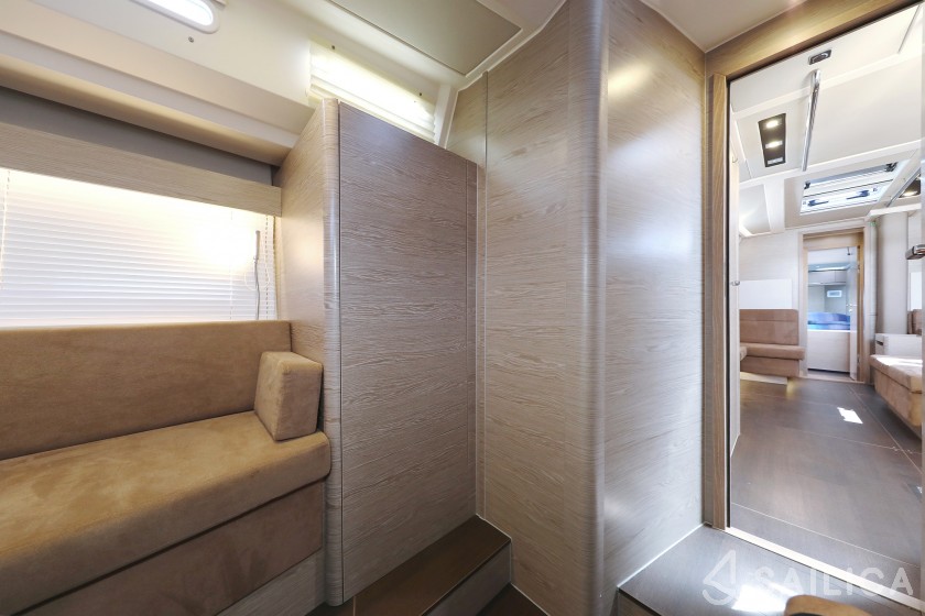 Hanse 548 - 5 + 1 cab. - Yacht Charter Sailica