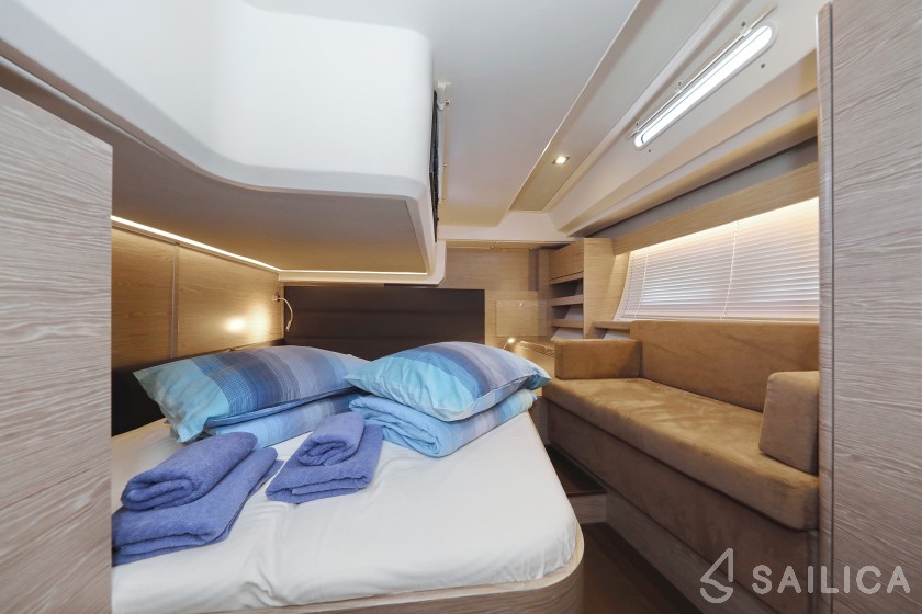 Hanse 548 - 5 + 1 cab. - Yacht Charter Sailica