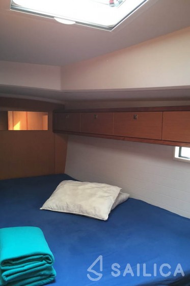 Bavaria Cruiser 46 - 4 cab. - Yacht Charter Sailica