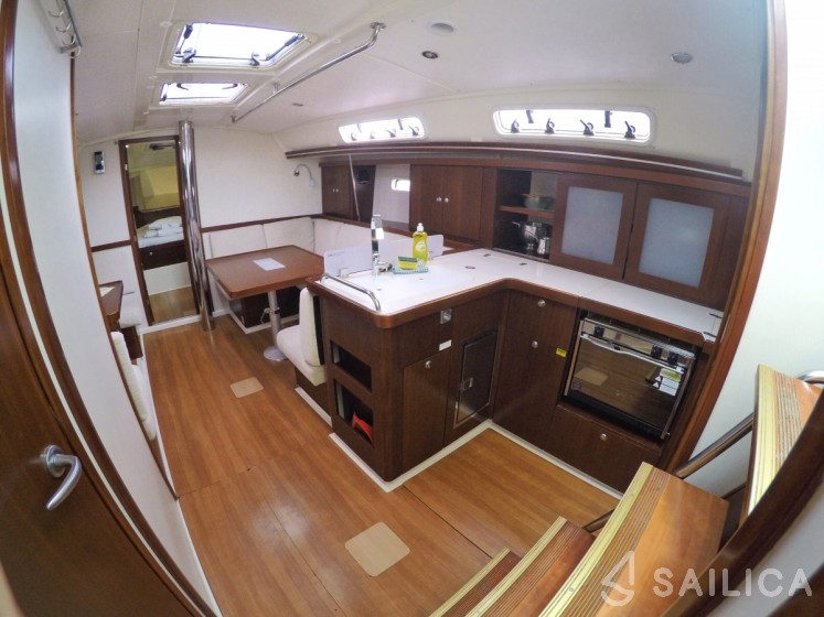 Hanse 400 - Yacht Charter Sailica