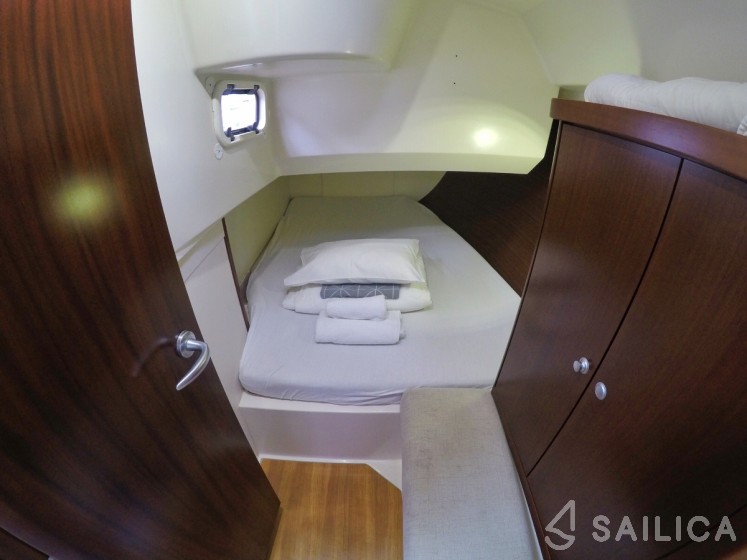 Hanse 400 - Yacht Charter Sailica