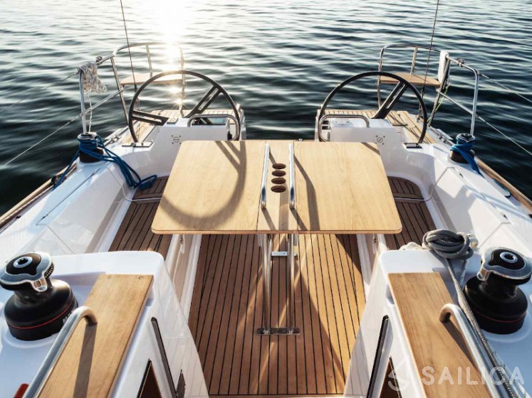 Elan 40.1 - Yacht Charter Sailica