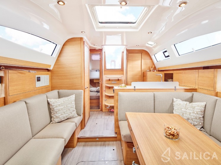 Elan 40.1 - Yacht Charter Sailica