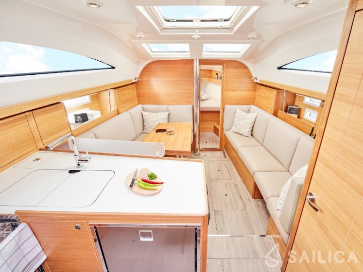 Elan 40.1 - Yacht Charter Sailica