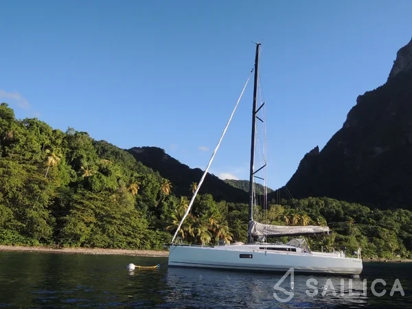 Pogo 12.5 - Yacht Charter Sailica