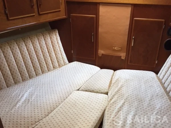 Amel Supermaramu - Yacht Charter Sailica