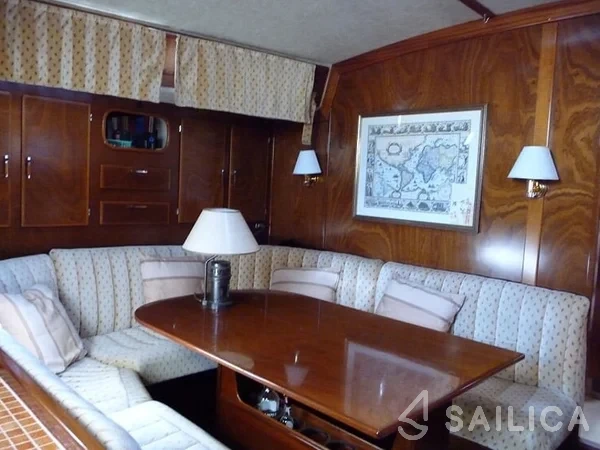 Amel Supermaramu - Yacht Charter Sailica