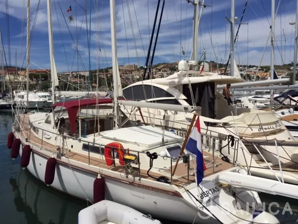 Amel Supermaramu - Yacht Charter Sailica