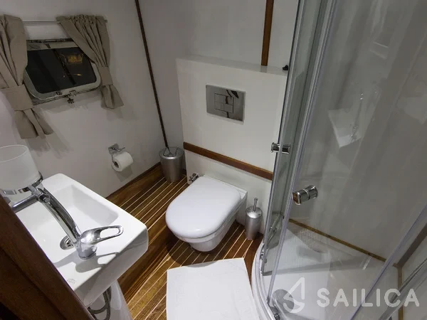 Gulet - Yacht Charter Sailica