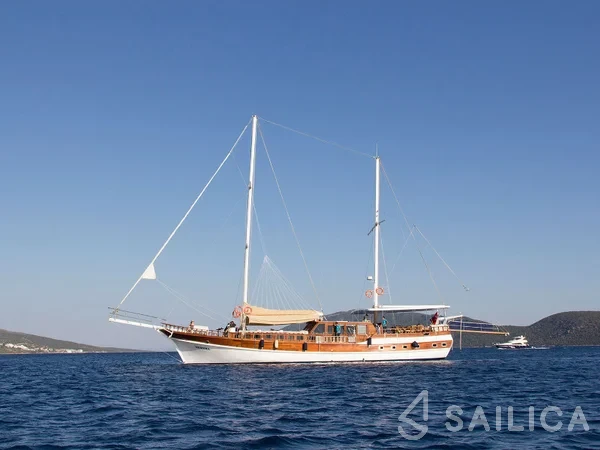 Gulet - Yacht Charter Sailica