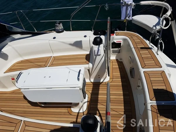 Bavaria 44 - Yacht Charter Sailica