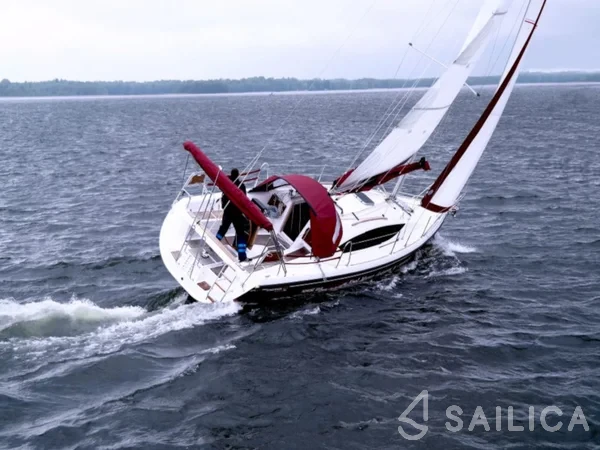 Maxus 33.1 RS - Yacht Charter Sailica