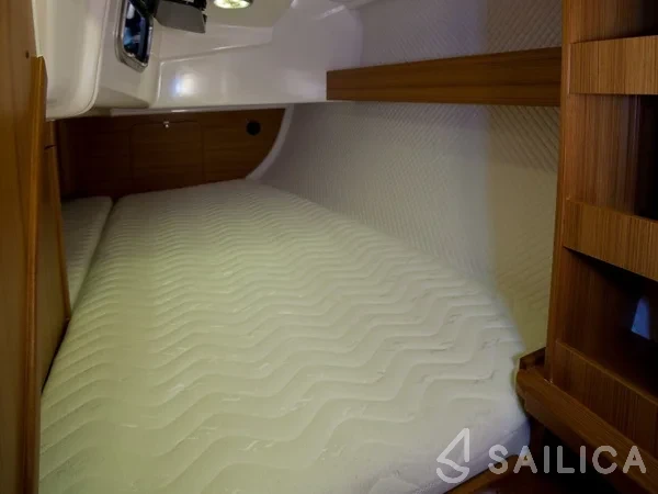 Maxus 33.1 RS - Yacht Charter Sailica