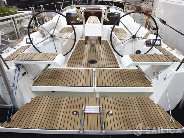 Dufour 350 Grand Large - Yacht Charter Sailica