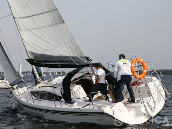 Maxus 33.1 RS - Yacht Charter Sailica