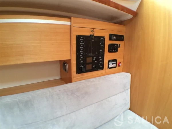 Maxus 33.1 RS - Yacht Charter Sailica